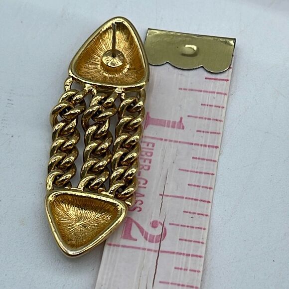 Vintage Monet 3 chain link earrings. - Picture 4 of 6